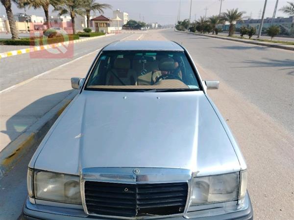 مرسيدس بنز E-Class 1990 للبيع في العراق - النجف